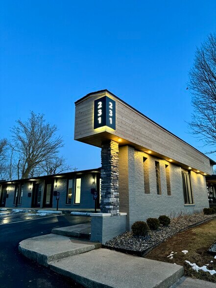 More Photos Of 231 S Rangeline Rd, Carmel Loft Creative Space For Lease