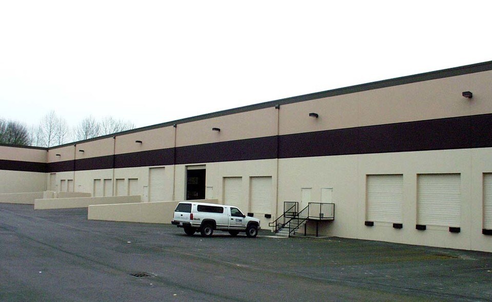 More Photos Of 34210 9th Ave S, Federal Way Warehouse For Lease