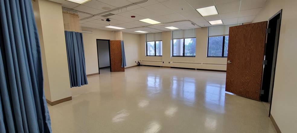 More Photos Of 1030 E Jefferson Blvd, South Bend Medical For Sale