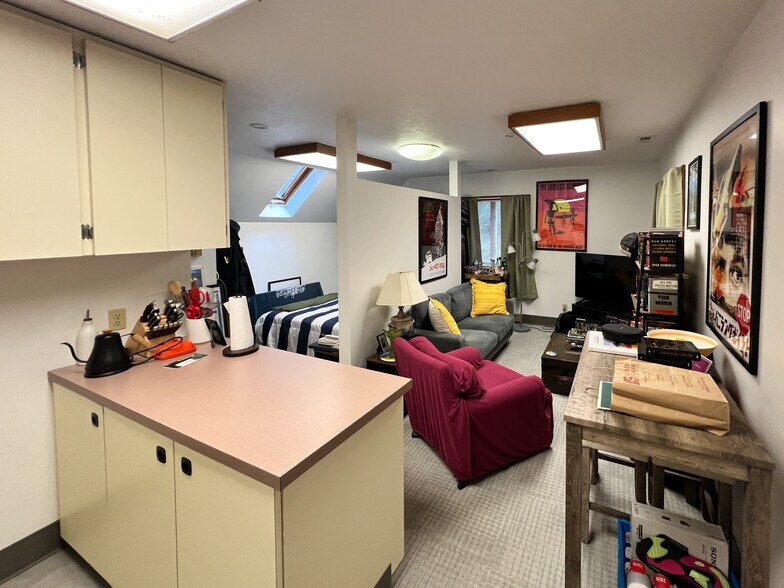 More Photos Of 1275 Tunnel Rd, Asheville Medical For Sale