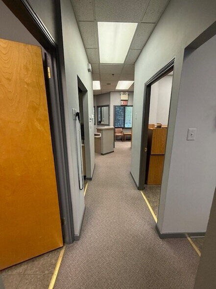 More Photos Of 100 Corporate Dr E, Langhorne Office For Sale