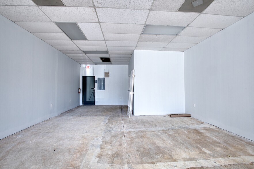 More Photos Of 860 Heckle Blvd, Rock Hill Unknown For Lease