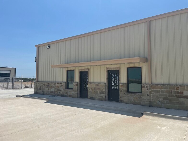 More Photos Of 1766 E Highway 380, Decatur Warehouse For Sale