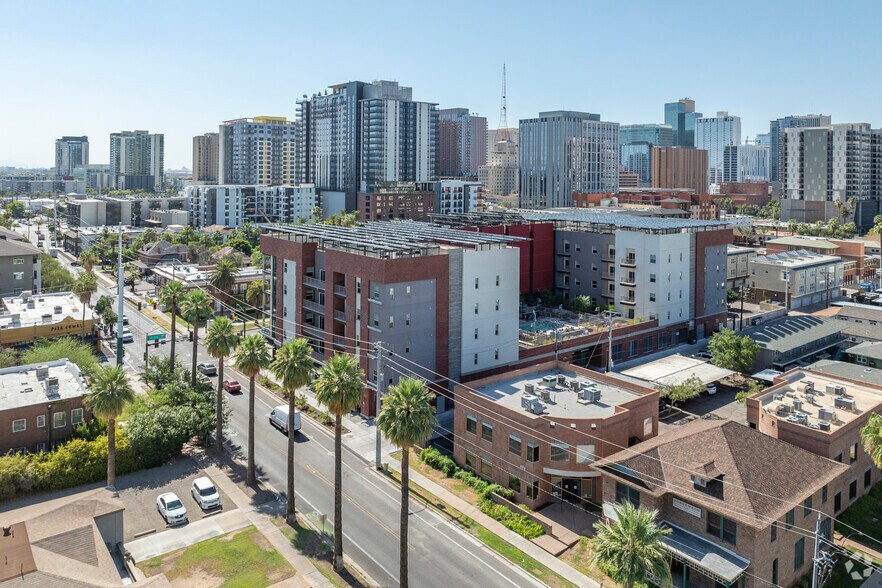 More Photos Of 301 W Roosevelt St, Phoenix Apartments For Lease