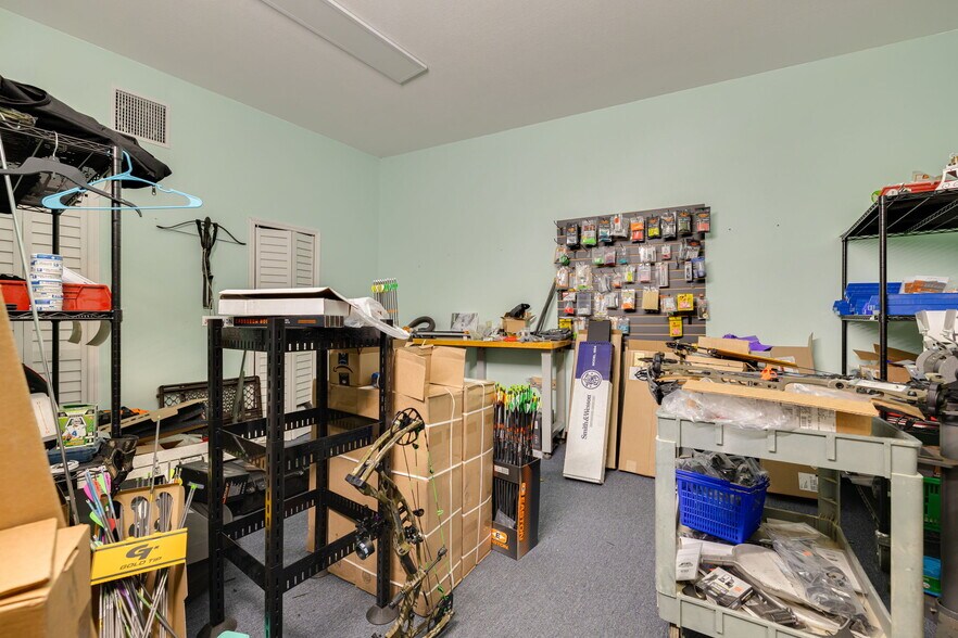 More Photos Of 9914 State Road 52, Hudson Warehouse For Sale