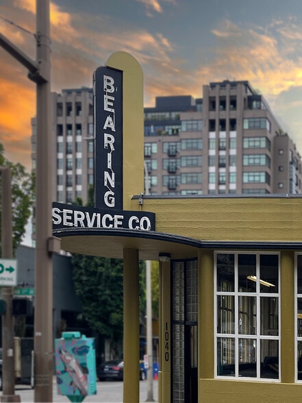 More Photos Of 1040 NW Everett St, Portland Warehouse For Lease