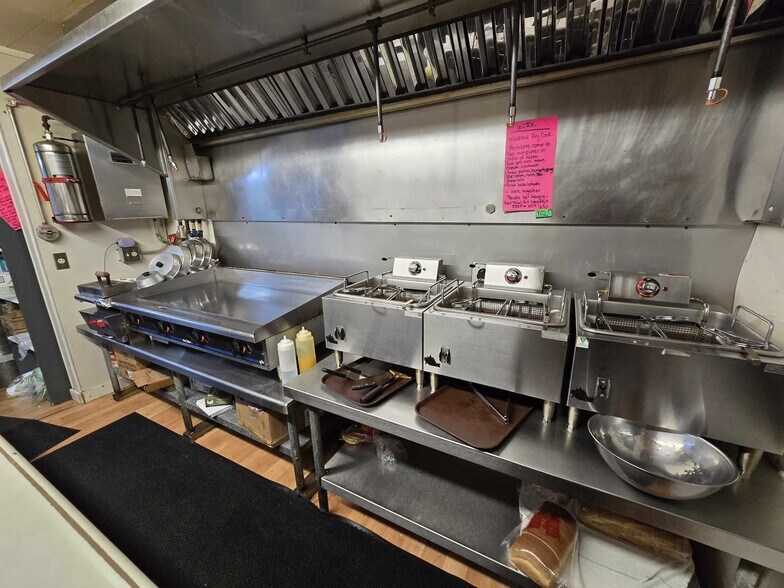 More Photos Of 44368 309th St, Mission Hill Restaurant For Sale