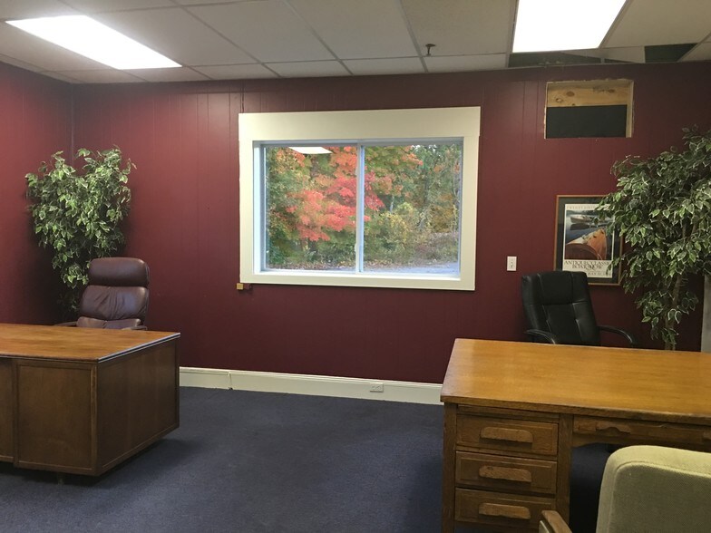 More Photos Of 55-R Pawtucket Ave, Rumford Warehouse For Sale