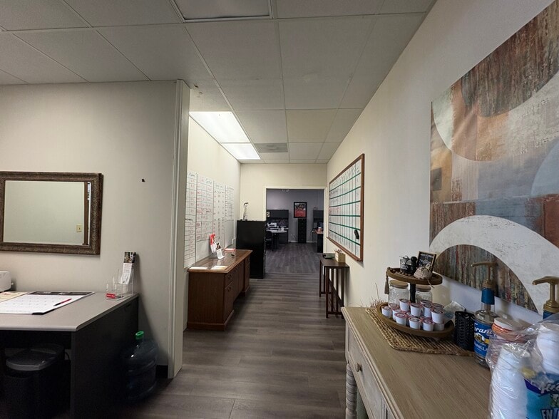 More Photos Of 1660 E 71st St, Tulsa Unknown For Lease