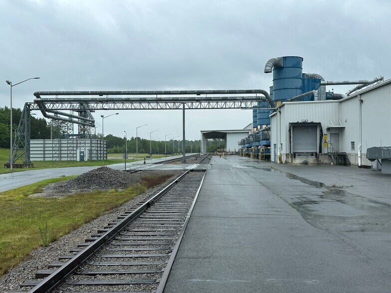 More Photos Of 100 Morgan Olson Way, Ringgold Manufacturing For Lease