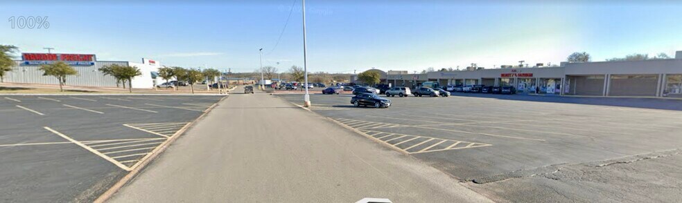 More Photos Of 440 Plaza, Killeen Unknown For Lease