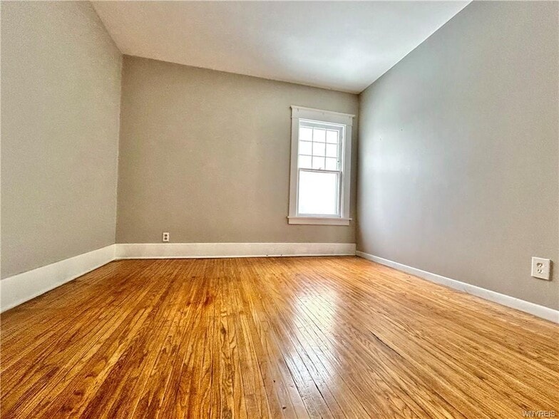 More Photos Of 510 Tacoma Ave, Buffalo Apartments For Sale