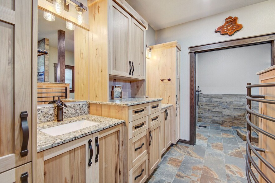 More Photos Of 4748 N 4318, Pryor Flex For Sale
