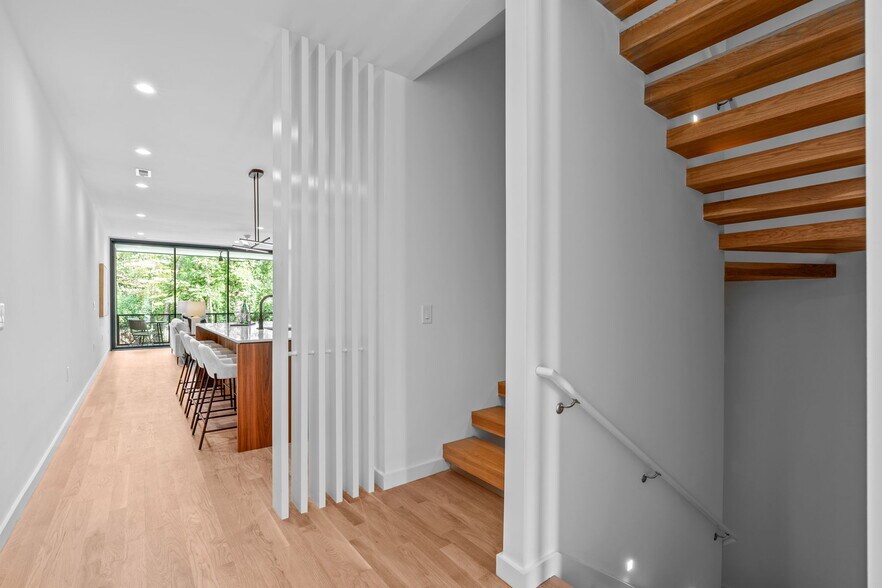More Photos Of 501 S Bloodworth St, Raleigh Apartments For Sale