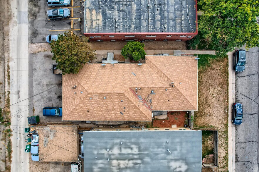 More Photos Of 1996 Akron St, Aurora Multifamily For Sale