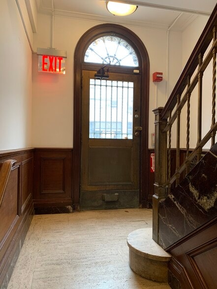 More Photos Of 2 S Broadway, Tarrytown Restaurant For Sale