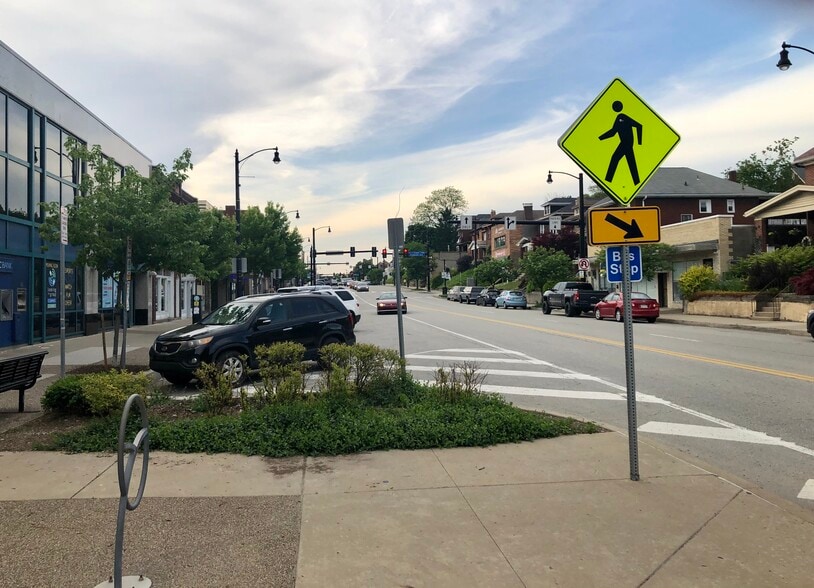 More Photos Of 826 Brookline Blvd, Pittsburgh Storefront Retail Office For Sale
