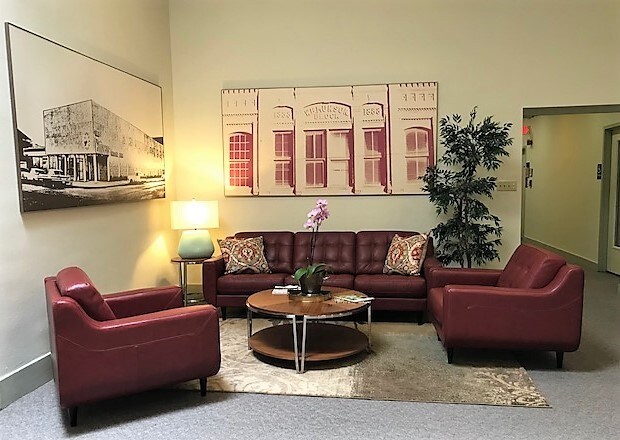 More Photos Of 301-305 W Woodard St, Denison Office For Lease