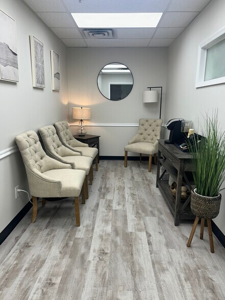 More Photos Of 176 N Village Ave, Rockville Centre Medical For Lease