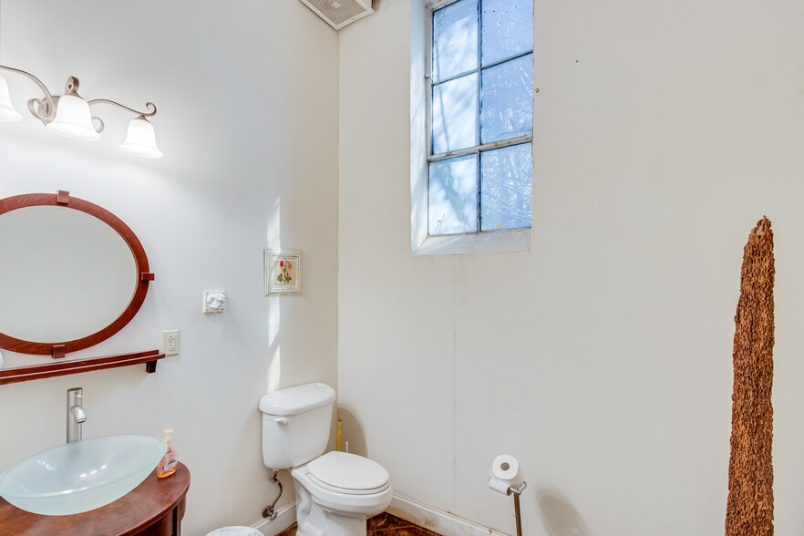 More Photos Of 4975 Little Mill Rd, Buford Warehouse For Sale