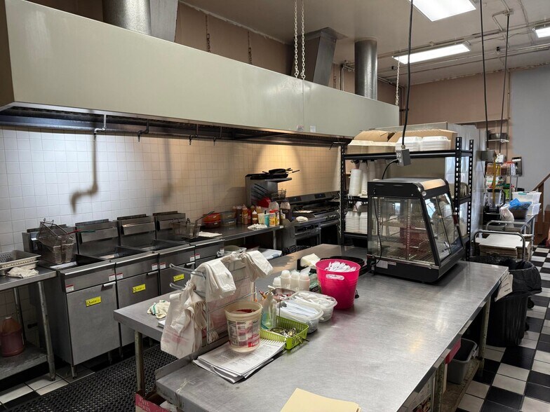 More Photos Of 6247 Kennedy Ave, Hammond Restaurant For Sale