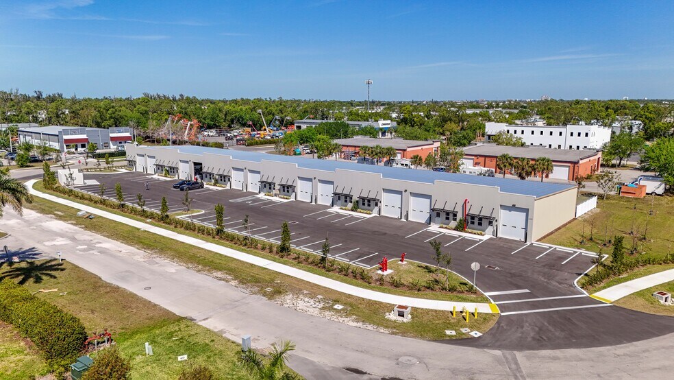 Primary Photo Of 6551 Corporate Park Cir, Fort Myers Warehouse For Lease