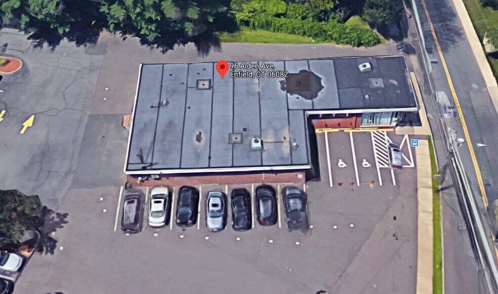More Photos Of 96 Alden Ave, Enfield Freestanding For Lease