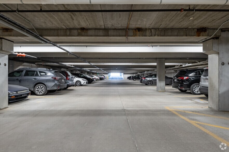 More Photos Of 1320 S 1st St, Milwaukee Apartments For Lease