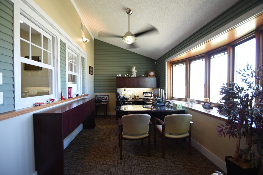 More Photos Of 3535 Main Ave, Fargo Office For Sale