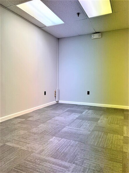 More Photos Of 330 Boston Rd, Billerica Medical For Sale