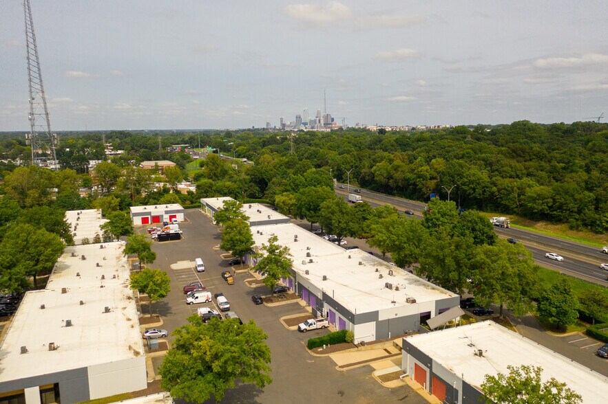 More Photos Of 4205 Stuart Andrew Blvd, Charlotte Light Distribution For Lease