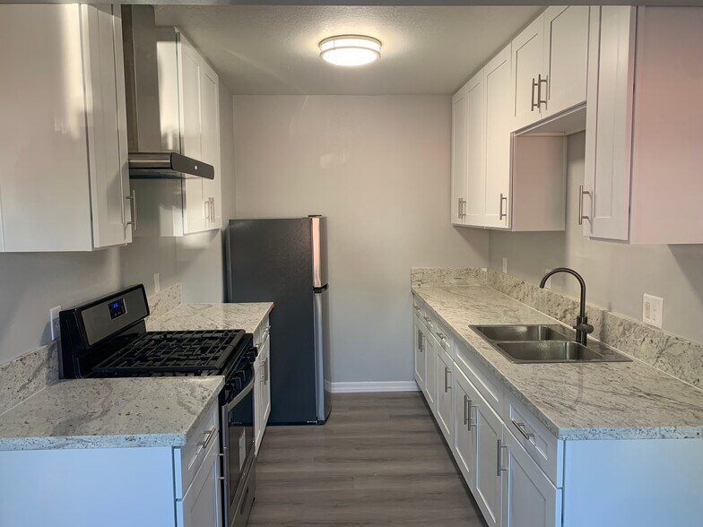 More Photos Of 332 S El Camino Real, Oceanside Apartments For Sale