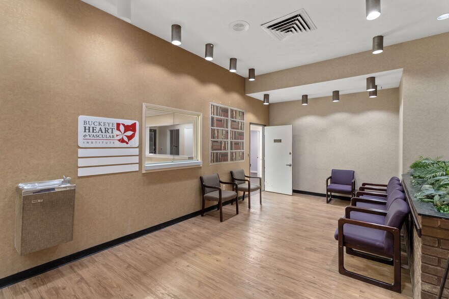More Photos Of 5538 Philadelphia Dr, Dayton Medical For Sale