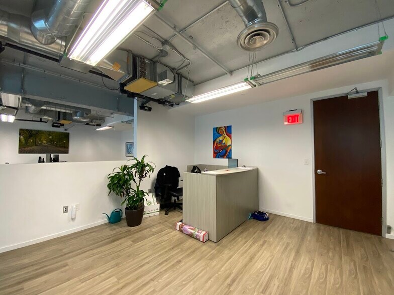 More Photos Of 14 NE 1st Ave, Miami Office For Sale