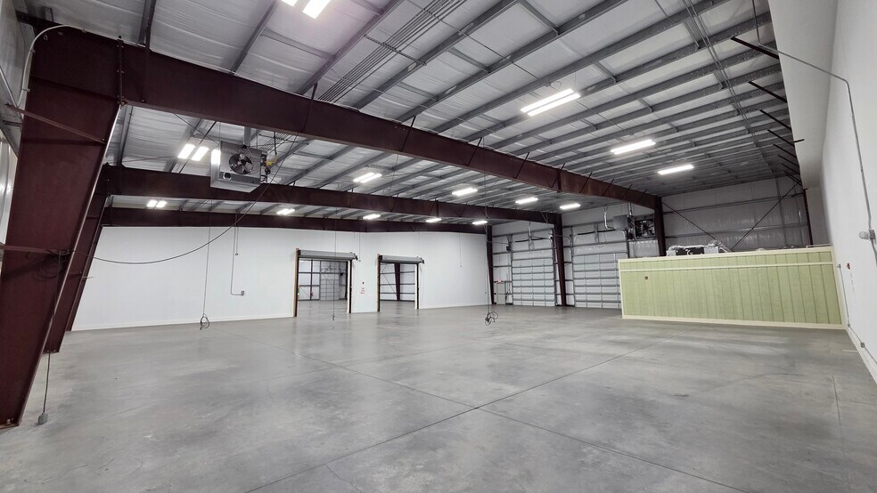 More Photos Of 3663 Southland Dr, Flowery Branch Warehouse For Sale