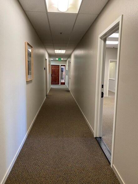 More Photos Of 1013-1021 1st St, Benicia Office For Lease