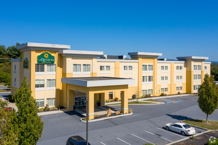 Primary Photo Of 265 N Hershey Rd, Harrisburg Hotel For Sale