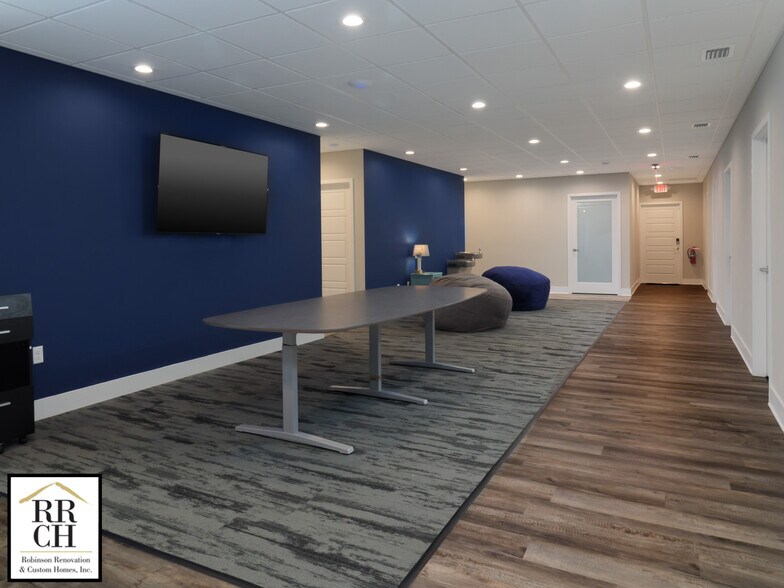 More Photos Of 2720 NW 6th St, Gainesville Medical For Lease