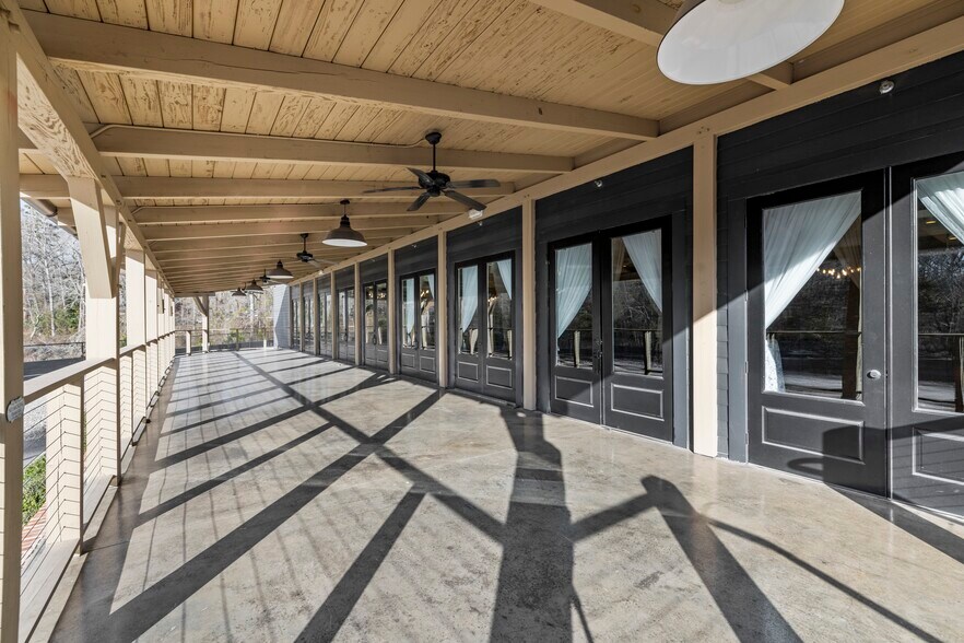 More Photos Of 600 S Broad St, Monroe Manufacturing For Lease