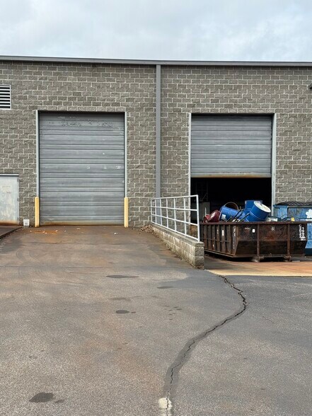 More Photos Of 12624 Cypress Creek Dr, Eads Warehouse For Sale