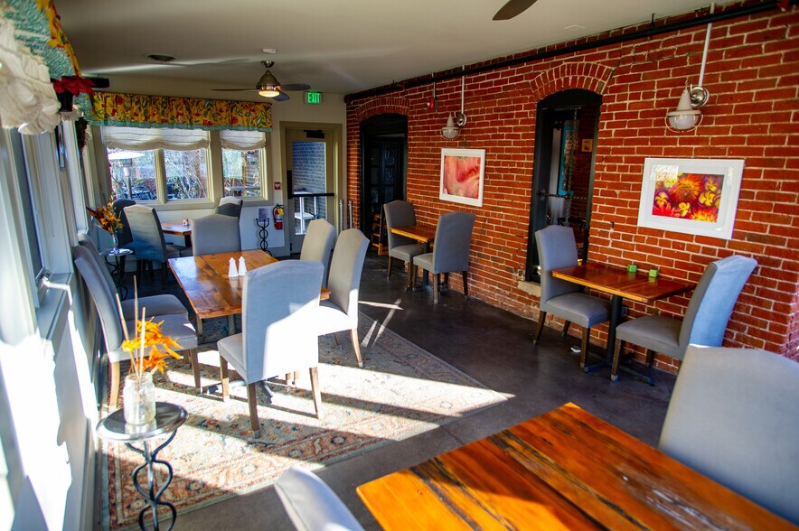 More Photos Of 3927 W 32nd Ave, Denver Restaurant For Sale