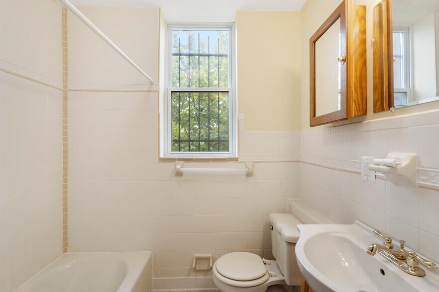 More Photos Of 2400 Druid Hill Ave, Baltimore Storefront Retail Residential For Sale