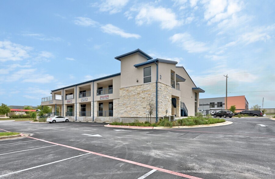 More Photos Of 2050 Double Creek Dr, Round Rock Medical For Lease