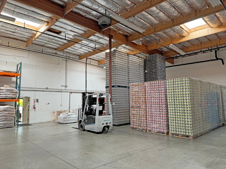 More Photos Of 2930 Dutton Ave, Santa Rosa Flex For Lease