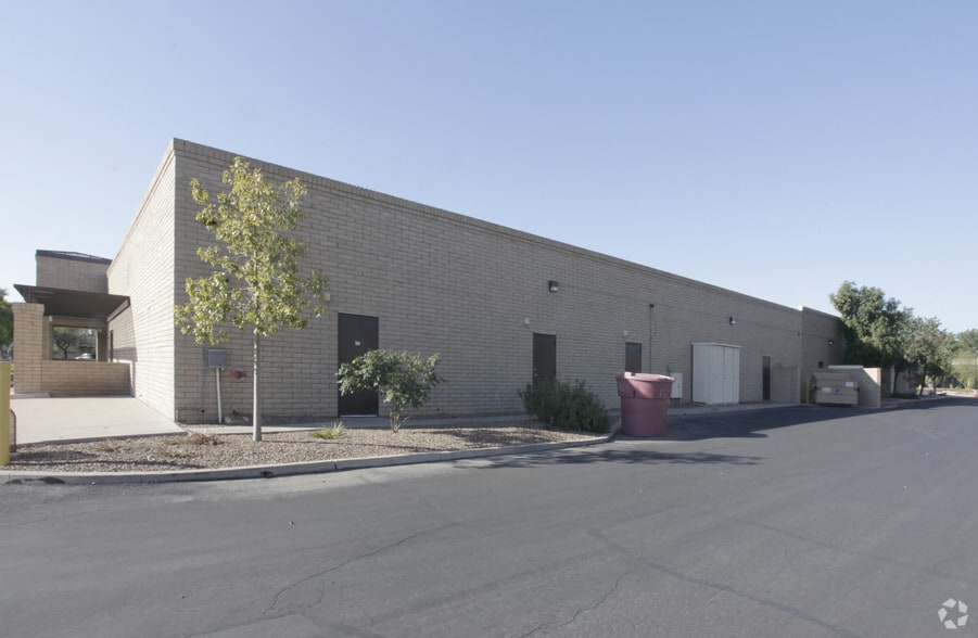 More Photos Of 2720 N 68th St, Scottsdale Showroom For Lease