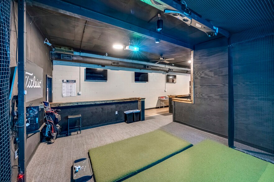 More Photos Of 422 Fryes Ln, Danville Sports And Entertainment For Sale