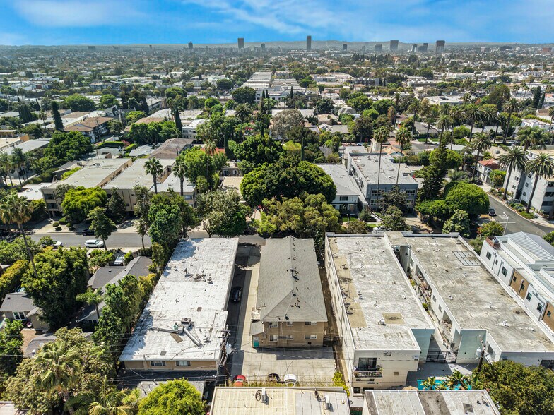 More Photos Of 7627 Hampton Ave, Los Angeles Apartments For Sale
