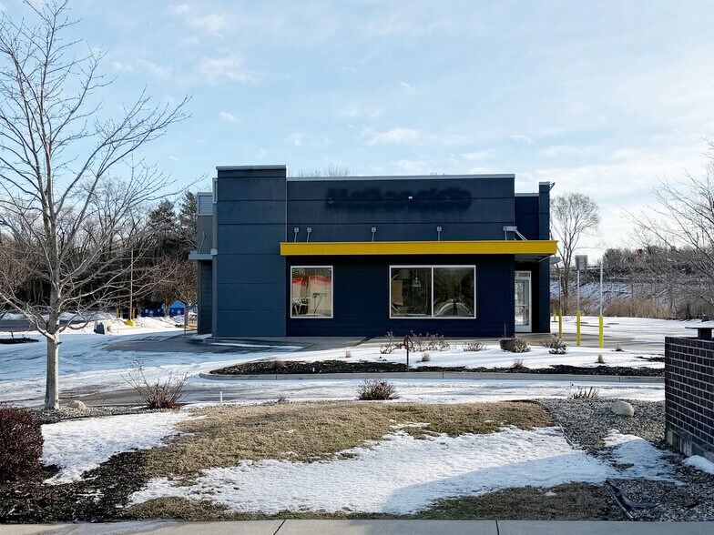 More Photos Of 4661 Red Arrow Hwy, Stevensville Fast Food For Lease
