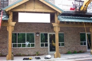 More Photos Of 6626 Gordon Rd, Wilmington Office For Sale