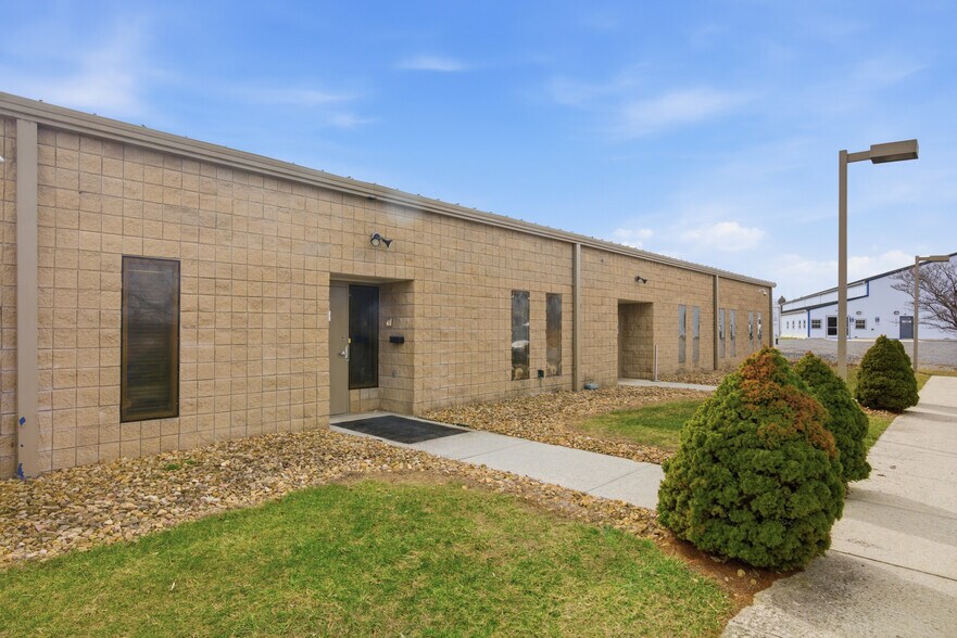 More Photos Of 5192 Dominion Dr, Dublin Warehouse For Sale